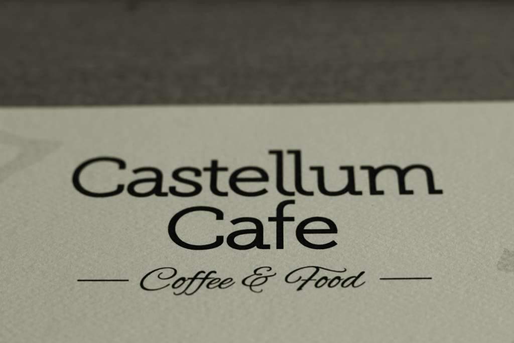 Castellum Cafe mojimi očami